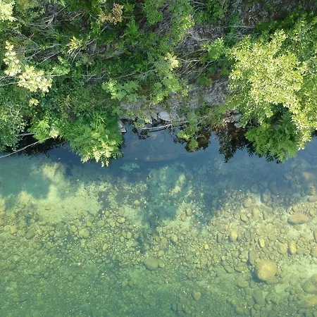 Villa Les Pieds Dans L'eau Le Pont du Travo