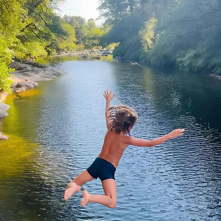 Les Pieds Dans L'eau Le Pont du Travo